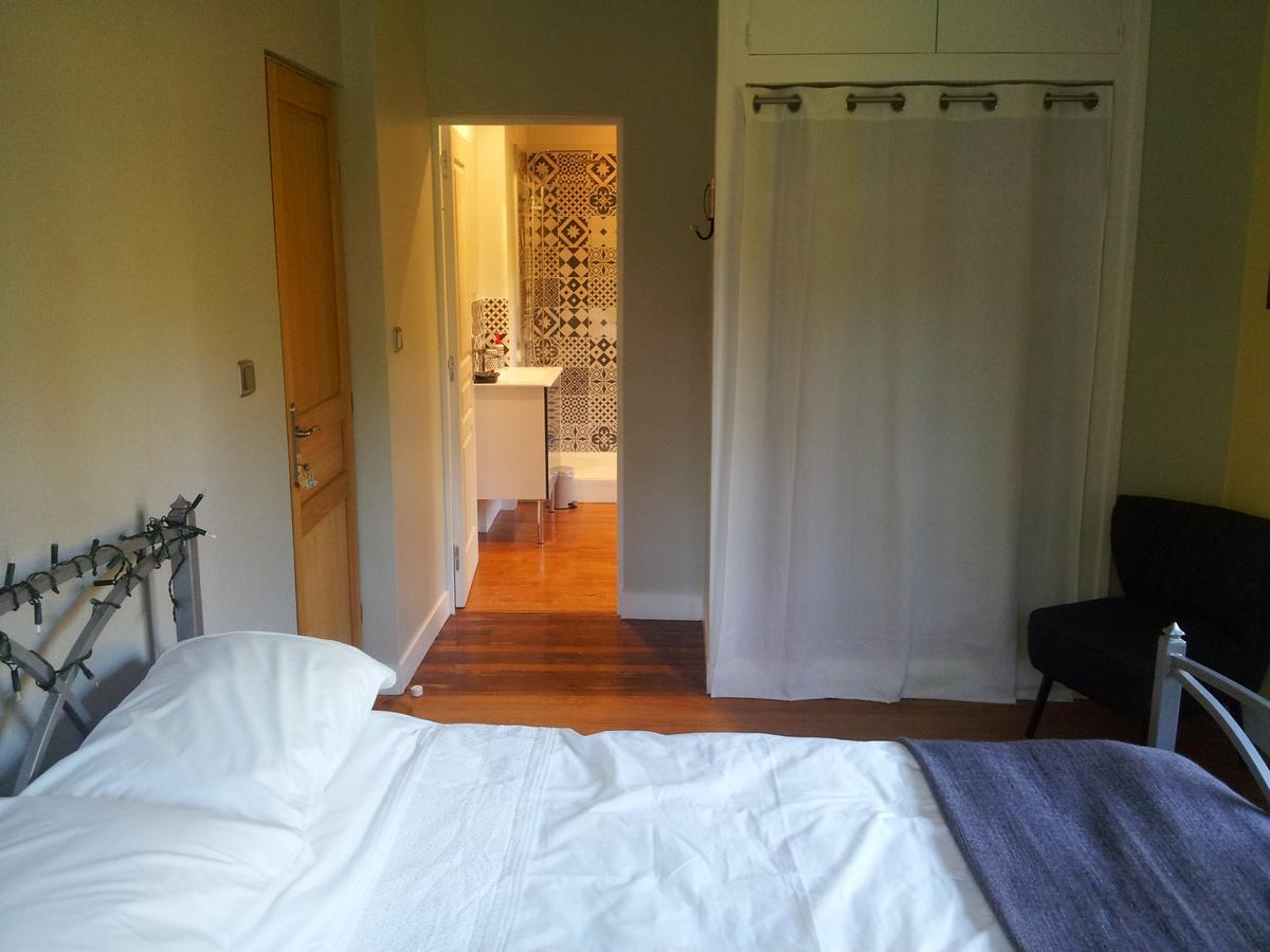 13 Bees Bed & Breakfast กงโฟลองส์ ภายนอก รูปภาพ